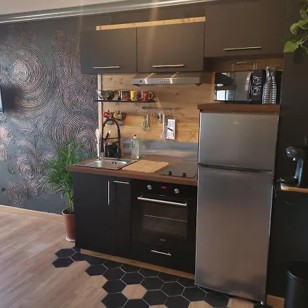 L'escale, A 30m. Лёкат